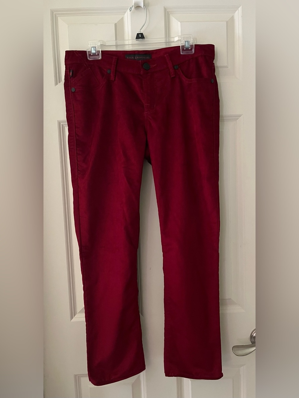 Rock & Republic Berlin Skinny Corduroy Pants Poison Apple Red 5 pocket soft 12